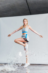 Modefotografie für Sportmode mit Wasser