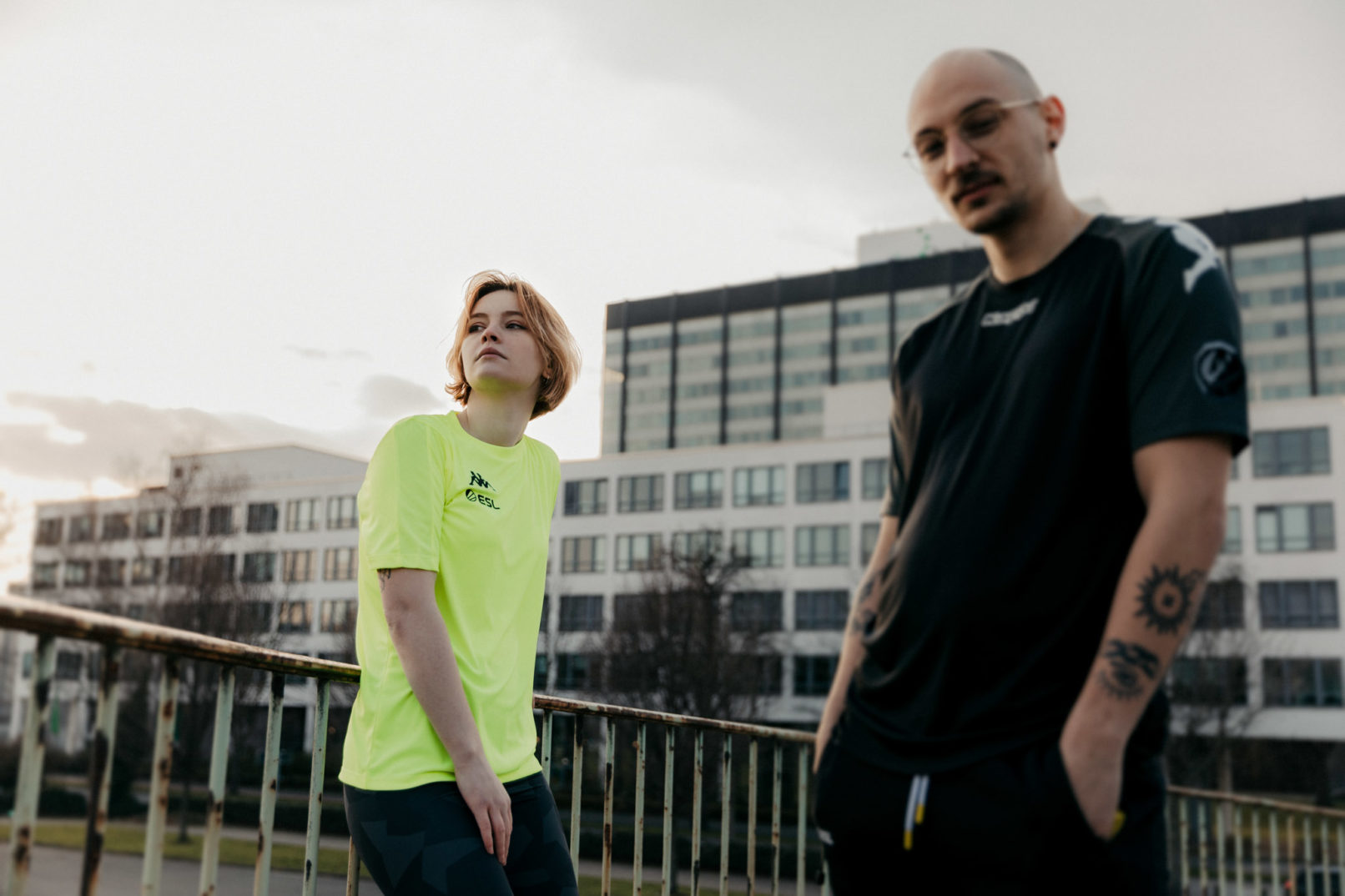 couple posing for editorial shooting in cologne