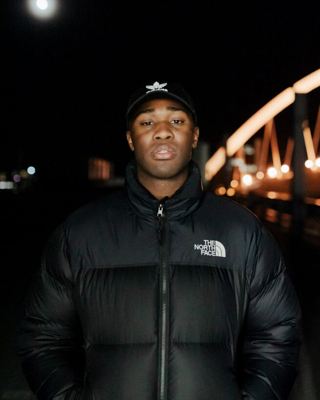 Portrait behind the scene