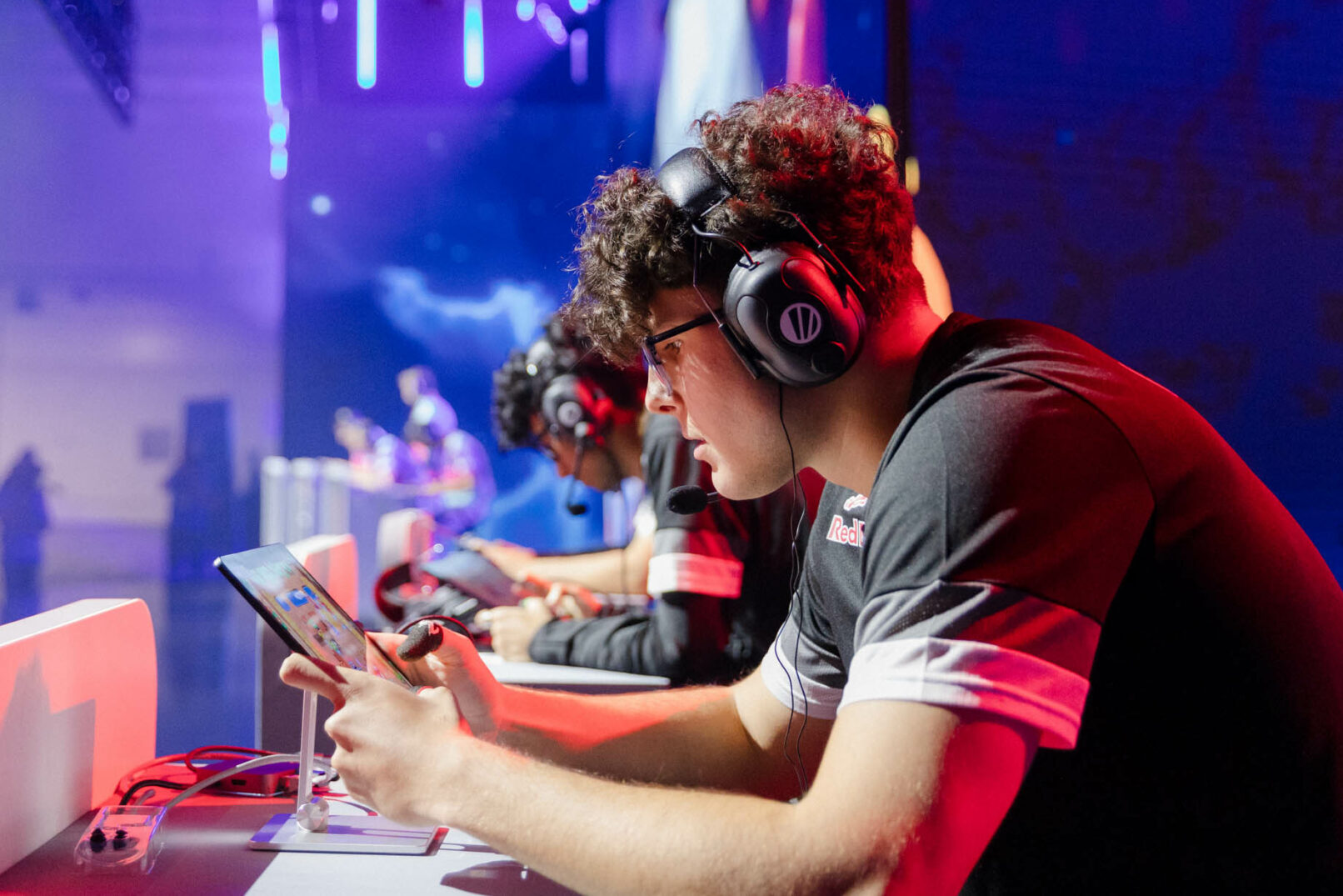 FUT Esports at Snapdragon Pro Series