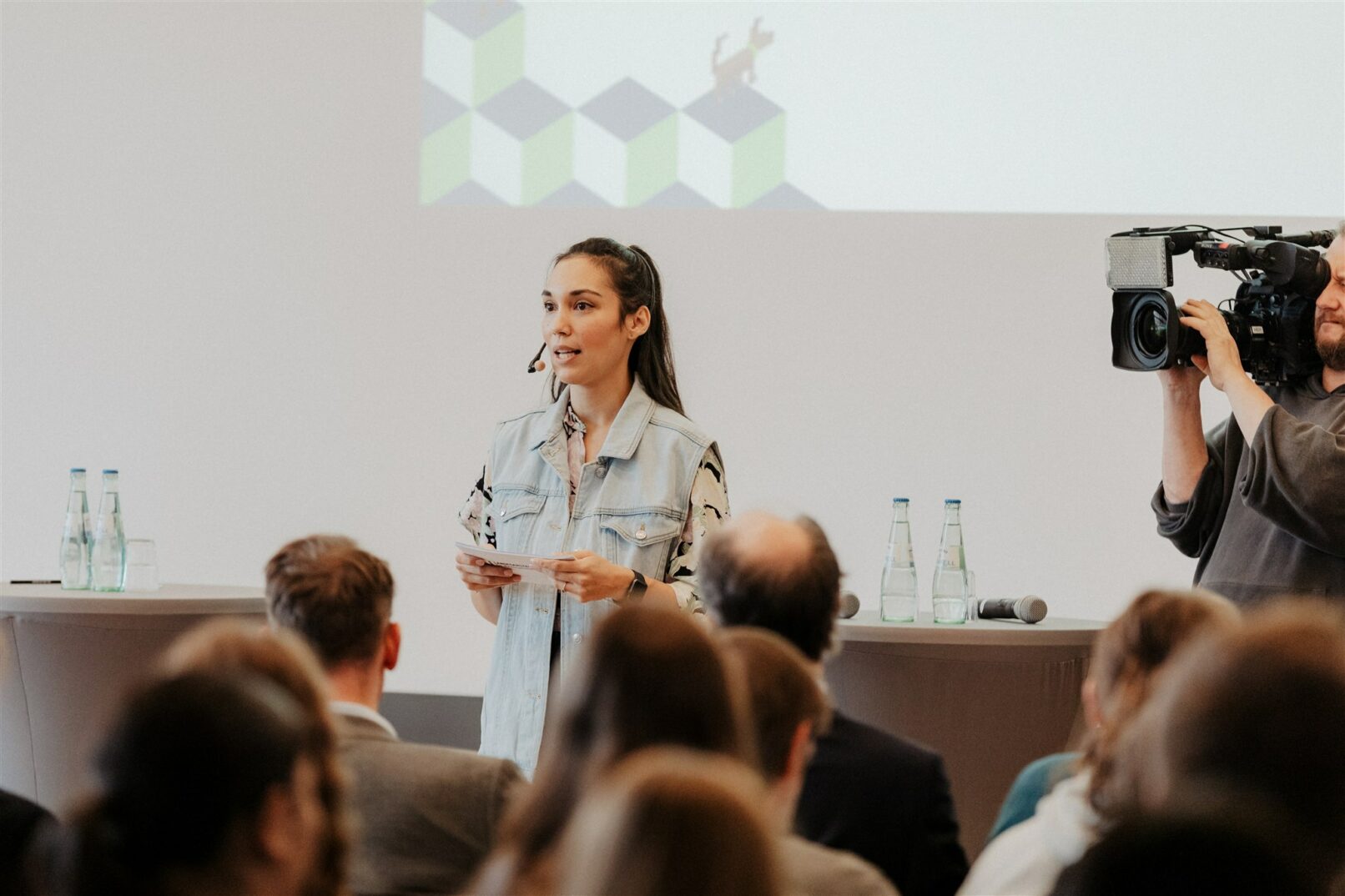 Moderation: Stefanie Langer