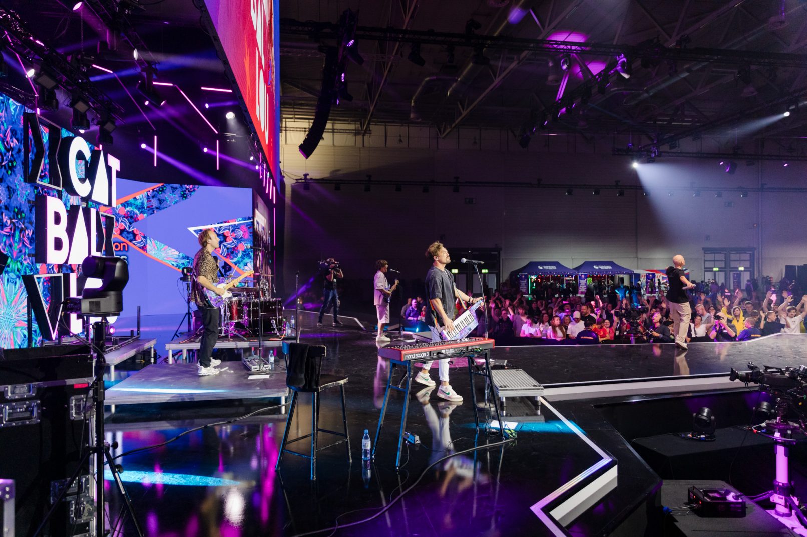 Cat Ballou in der Eventarena auf der Gamescom 2024